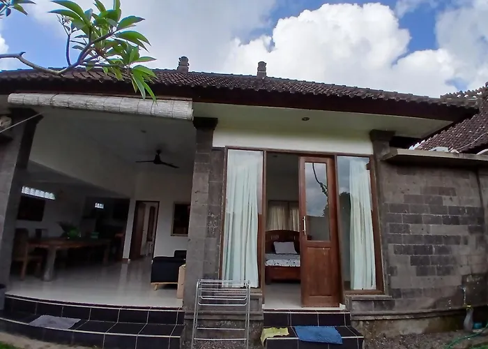 Ona House *